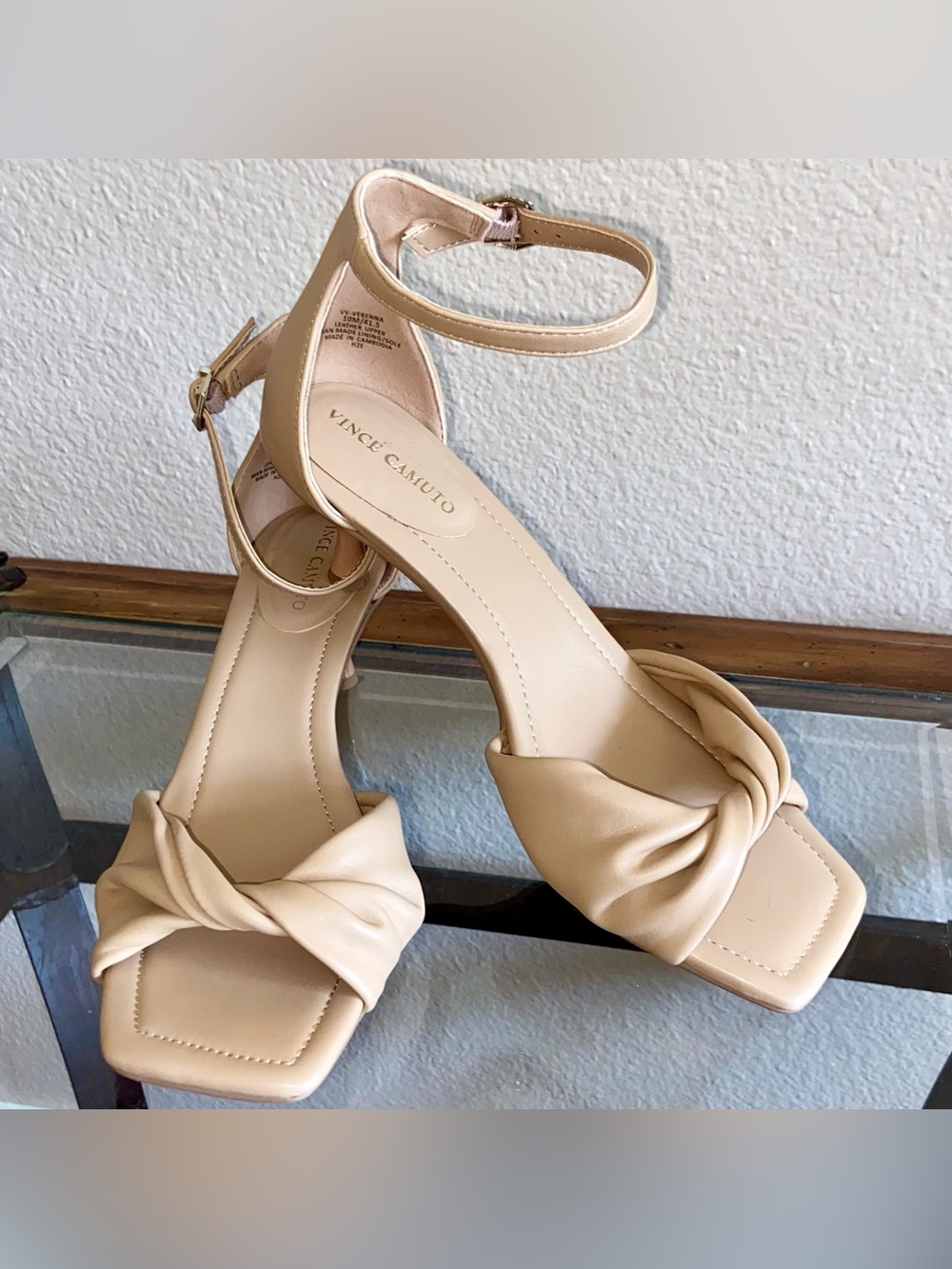 Shoes / Heels - Vince Camuto “Verenna” Sandal - Tan / Beige
Size 10 - NWT
